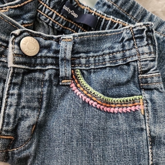 Baby Gap Embroidered Elephant Dark Wash Jeans Gir's Size 3-6M Infant Pants EUC - Picture 3 of 7